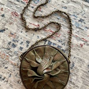 Chic faux snakeskin purse/crossbody